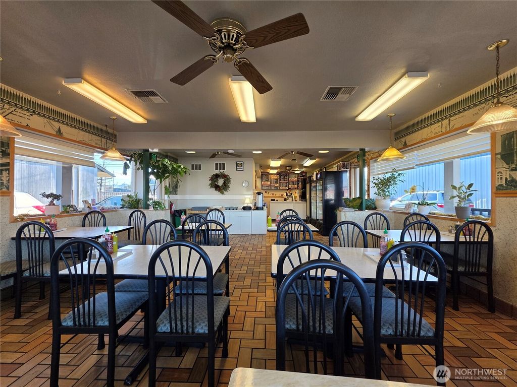 Photo of 512 W Main Street, Centralia, WA 98531 (MLS # 2471015)