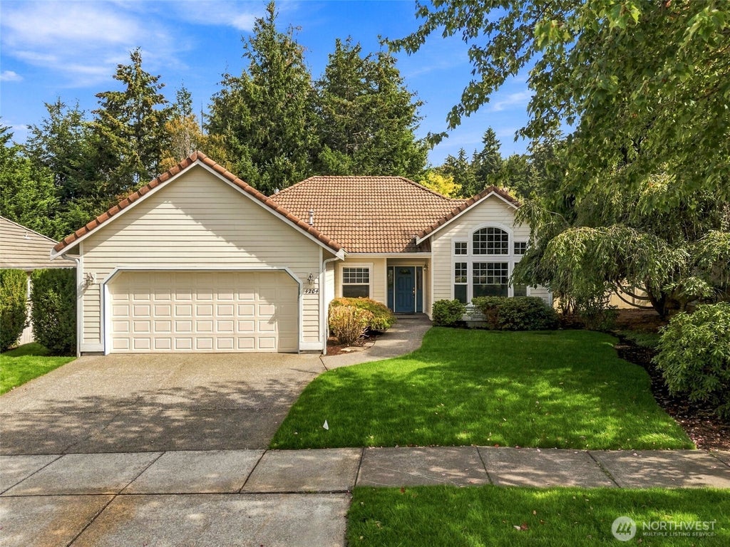Photo of 4204 Campus Green Drive NE, Olympia, WA 98516 (MLS # 2583539)