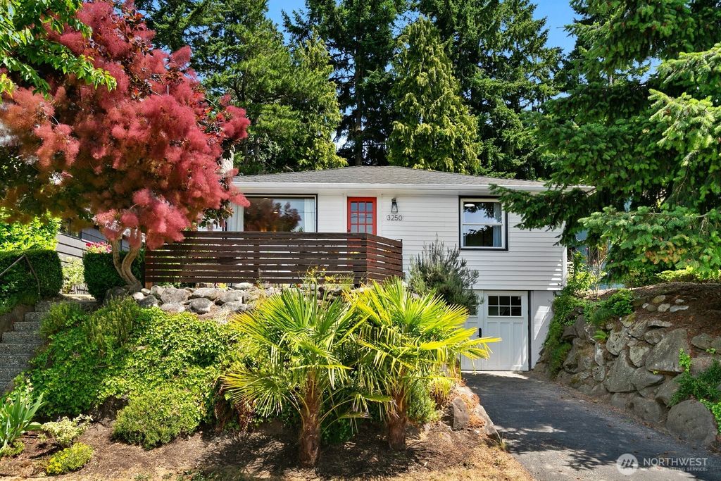 Photo of 3250 31st Avenue W, Seattle, WA 98199 (MLS # 2395478)