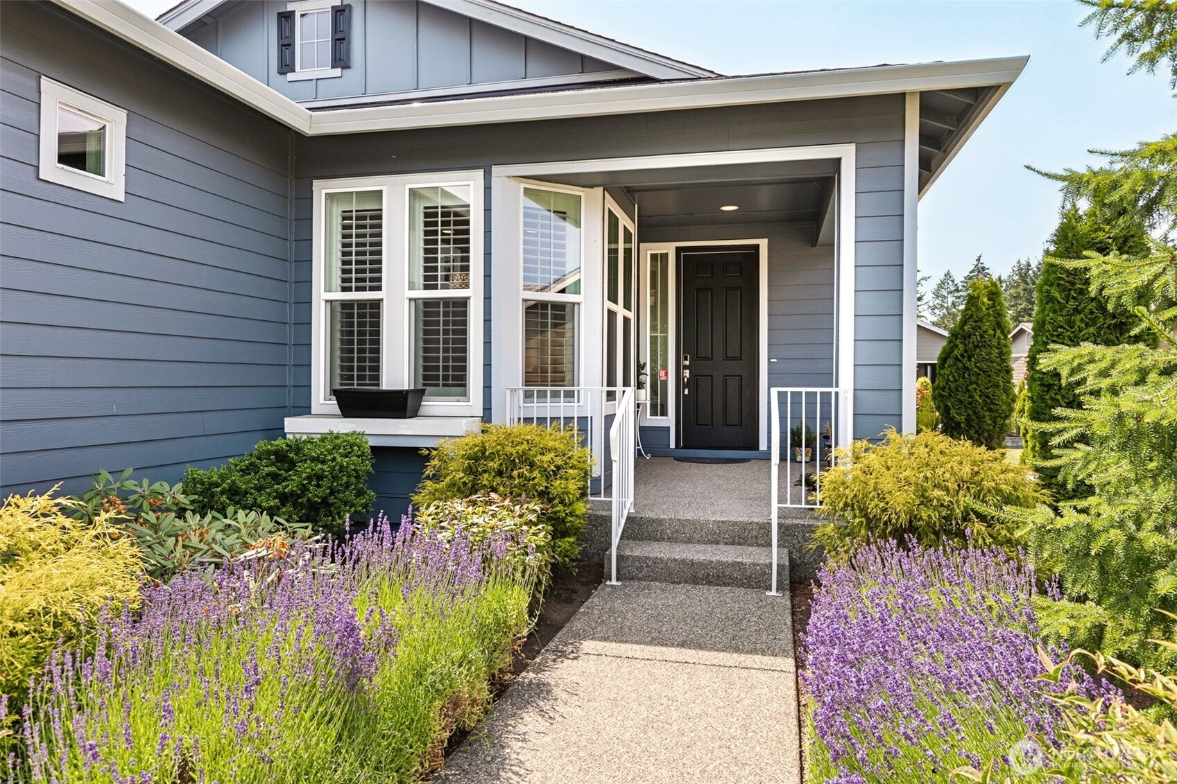 8544 Vashon Drive NE
