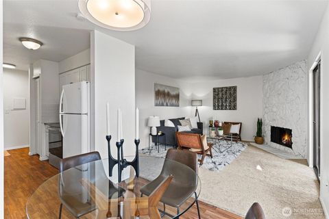 Photo of 12611 NE 145th Place #H81, Kirkland, WA 98034 (MLS # 2355288)