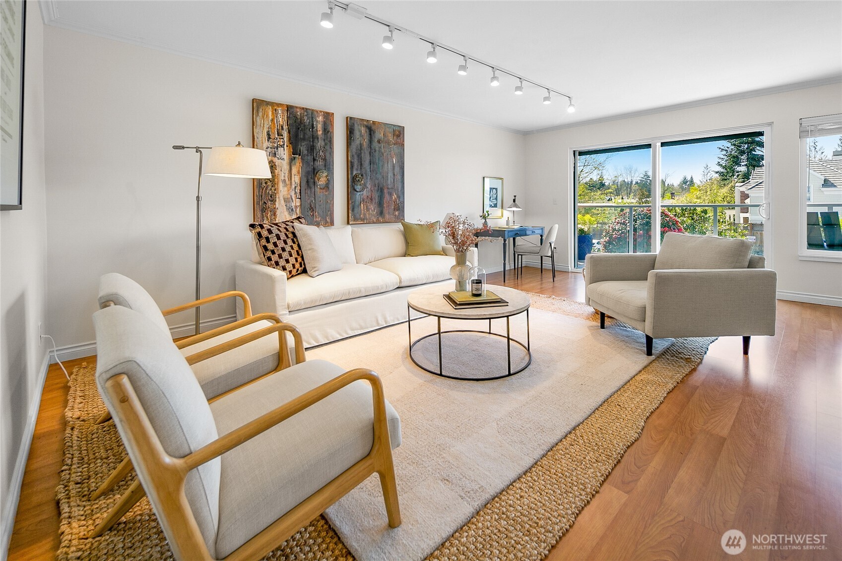 2501 Canterbury Lane E 221