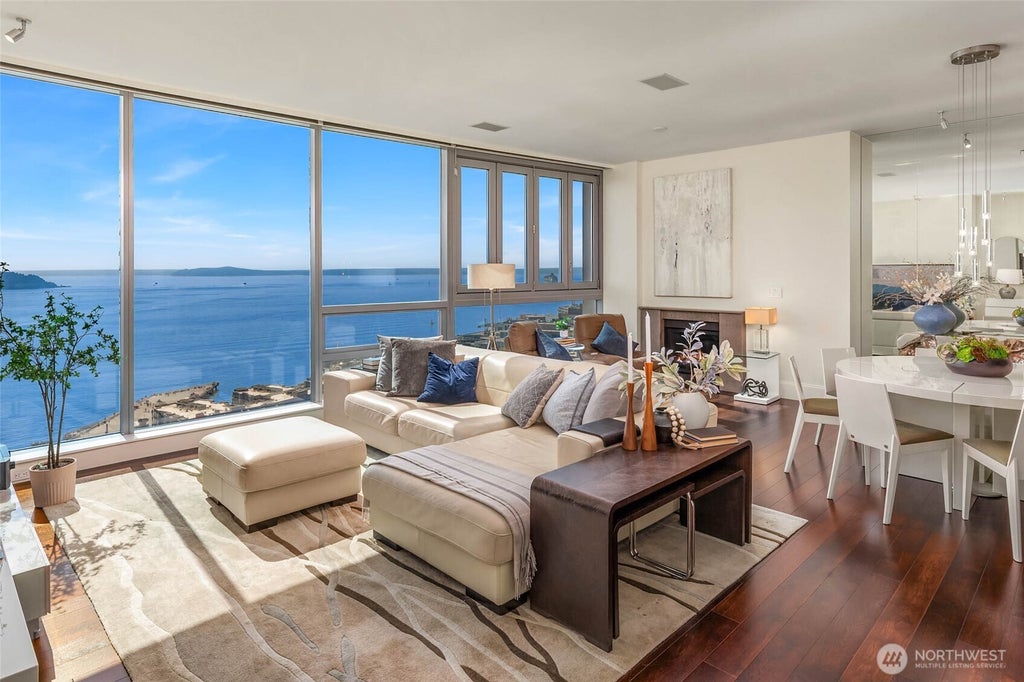 Photo of 1521 2nd Avenue #1404, Seattle, WA 98101 (MLS # 2546427)