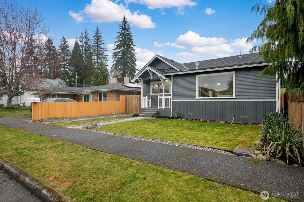 Photo of 415 N Stillaguamish Avenue, Arlington, WA 98223 (MLS # 2347015)