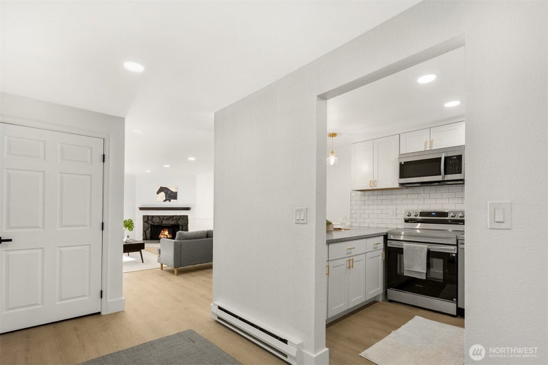 14527 NE 40th Street G104