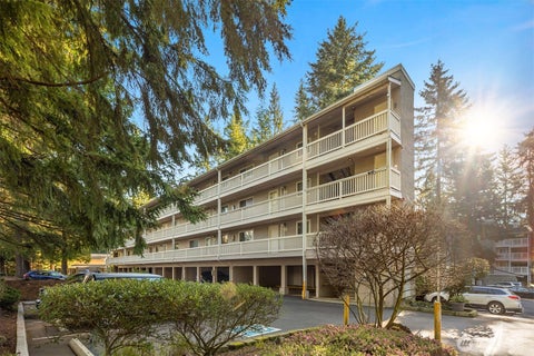 Photo of 14527 NE 40th Street #G104, Bellevue, WA 98007 (MLS # 2587856)
