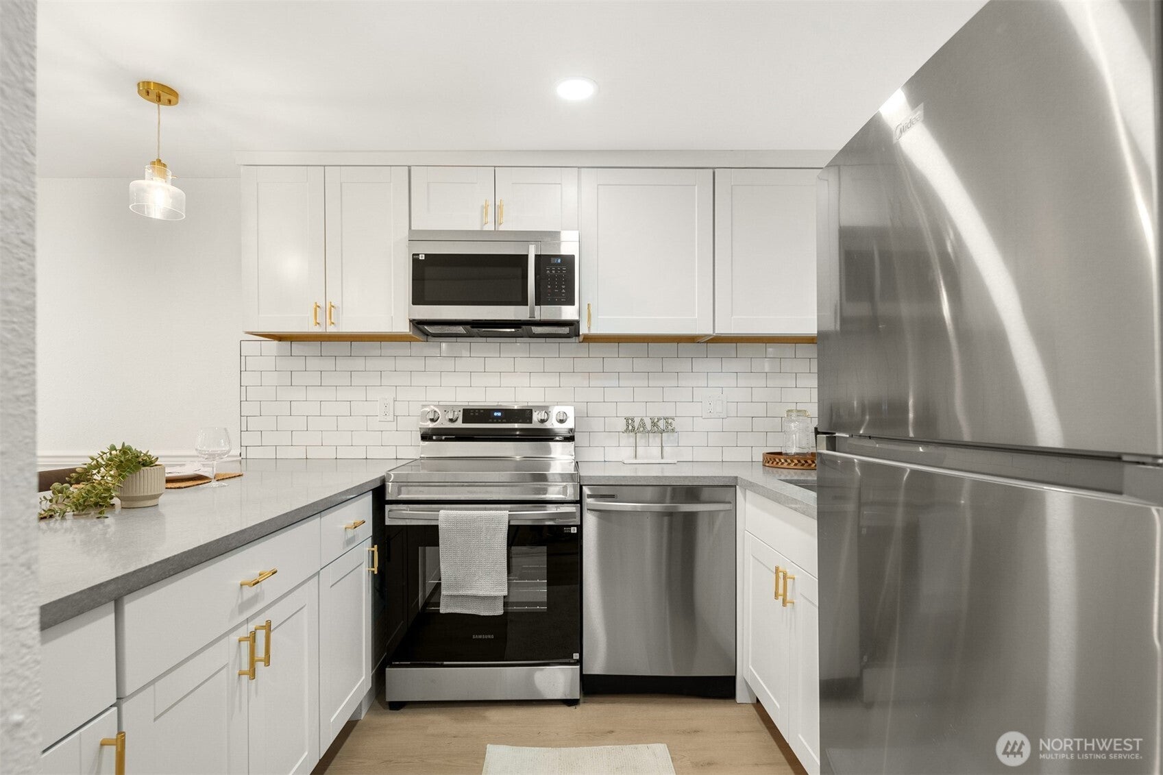 14527 NE 40th Street G104