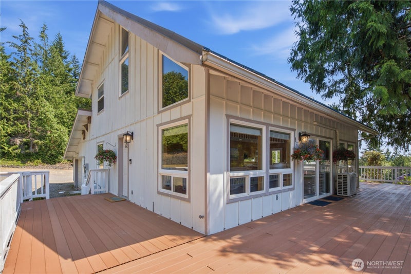 535 Juanita Drive