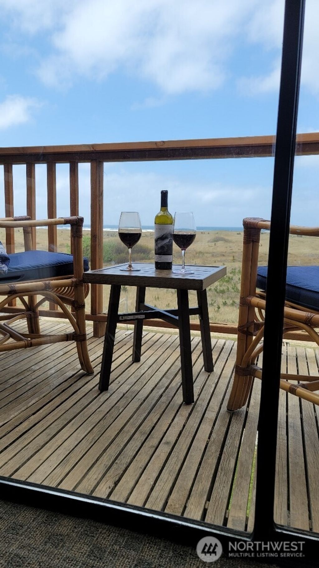 Photo of 304 14th Street NW #302, Long Beach, WA 98631 (MLS # 2495660)