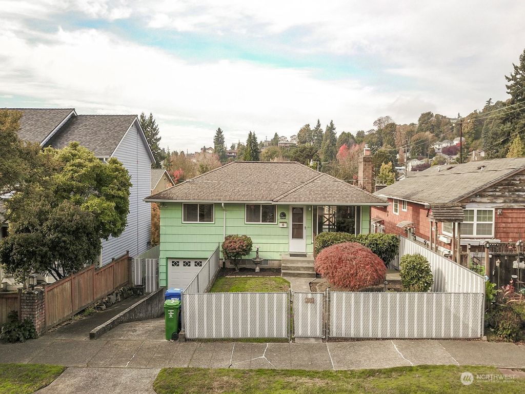 Photo of 4707 47th Avenue SW, Seattle, WA 98116 (MLS # 2179384)