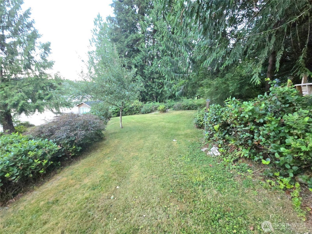 Photo of 425 W Shore Loop Road, Snohomish, WA 98290 (MLS # 2574184)