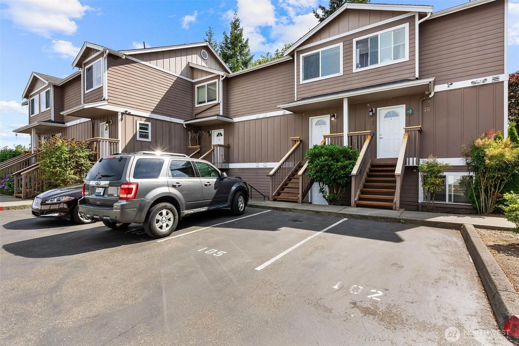 Photo of 7220 Rainier Drive #105, Everett, WA 98203 (MLS # 2556866)