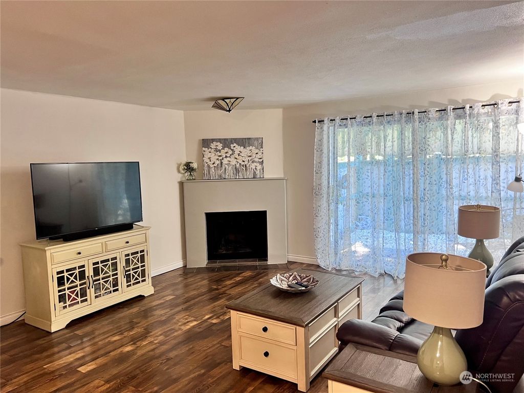 Photo of 31845 18th Avenue SW #34D, Federal Way, WA 98023 (MLS # 2243891)