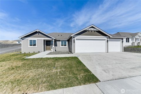 Photo of 4259 Sandy Court, Moses Lake, WA 98837 (MLS # 2432290)