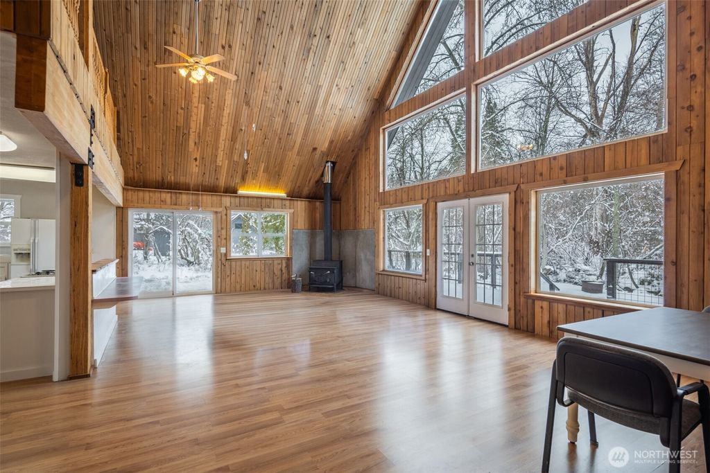 Photo of 201 Pine Glen Drive, Easton, WA 98925 (MLS # 2464286)