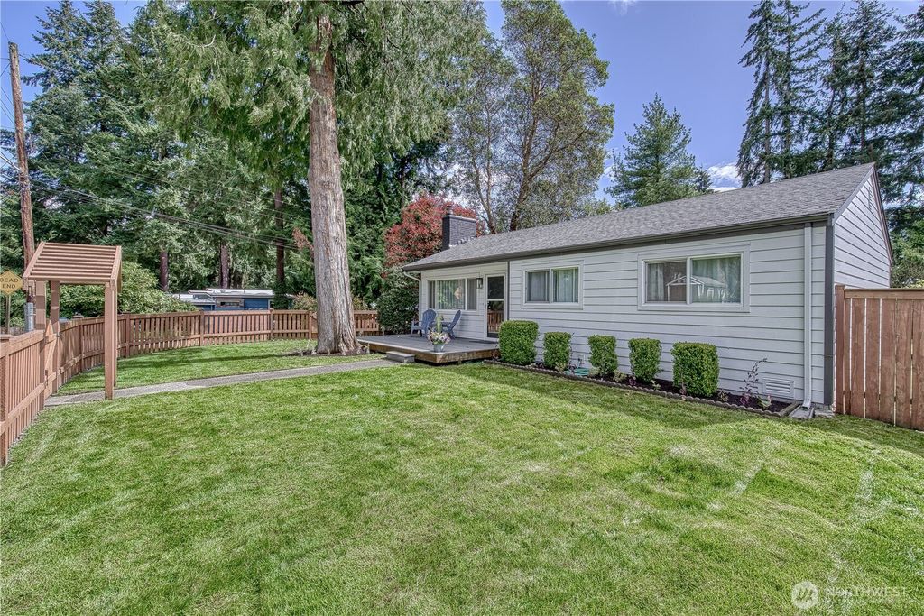 Photo of 1327 S 130th Place, Burien, WA 98168 (MLS # 2357236)