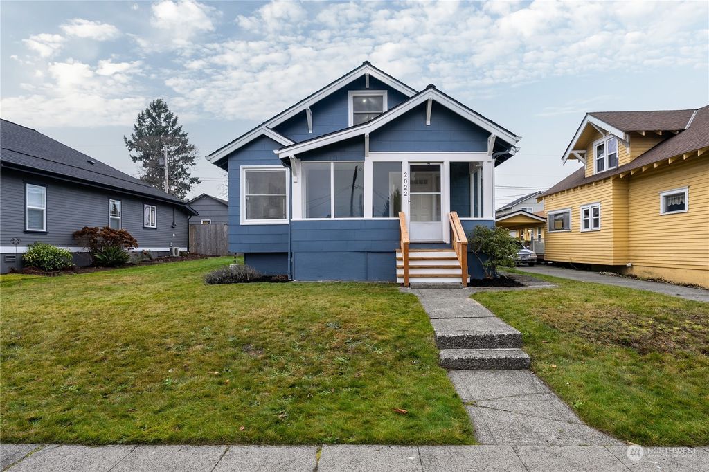 Photo of 2022 Baker Avenue, Everett, WA 98201 (MLS # 2315960)