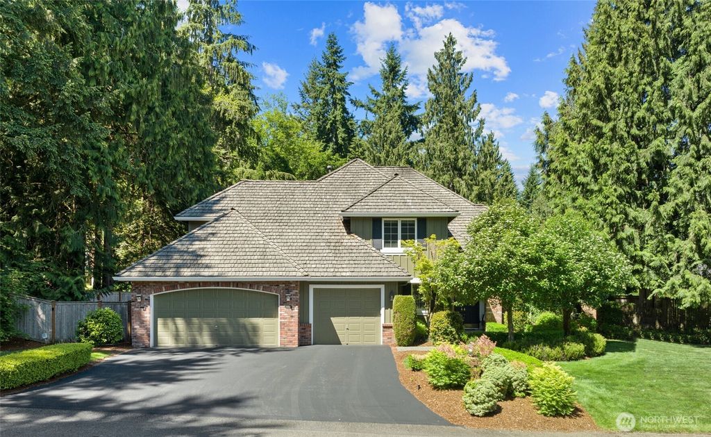 Photo of 15511 223rd Avenue NE, Woodinville, WA 98077 (MLS # 2387823)