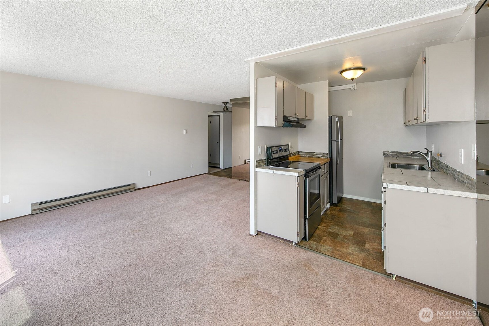 733 Lake Street S 305