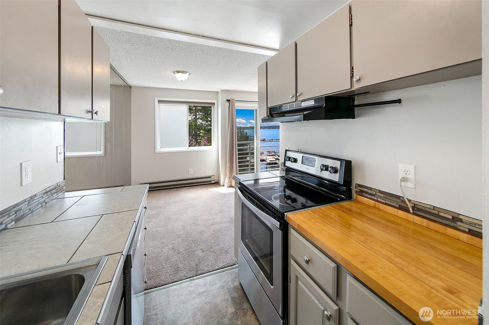 733 Lake Street S 305