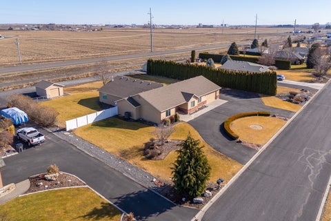 Photo of 5766 NE Ridgeview Drive Loop, Moses Lake, WA 98837 (MLS # 2595270)