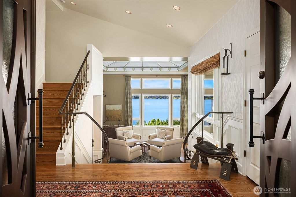 Photo of 7447 W Mercer Way, Mercer Island, WA 98040 (MLS # 2516113)