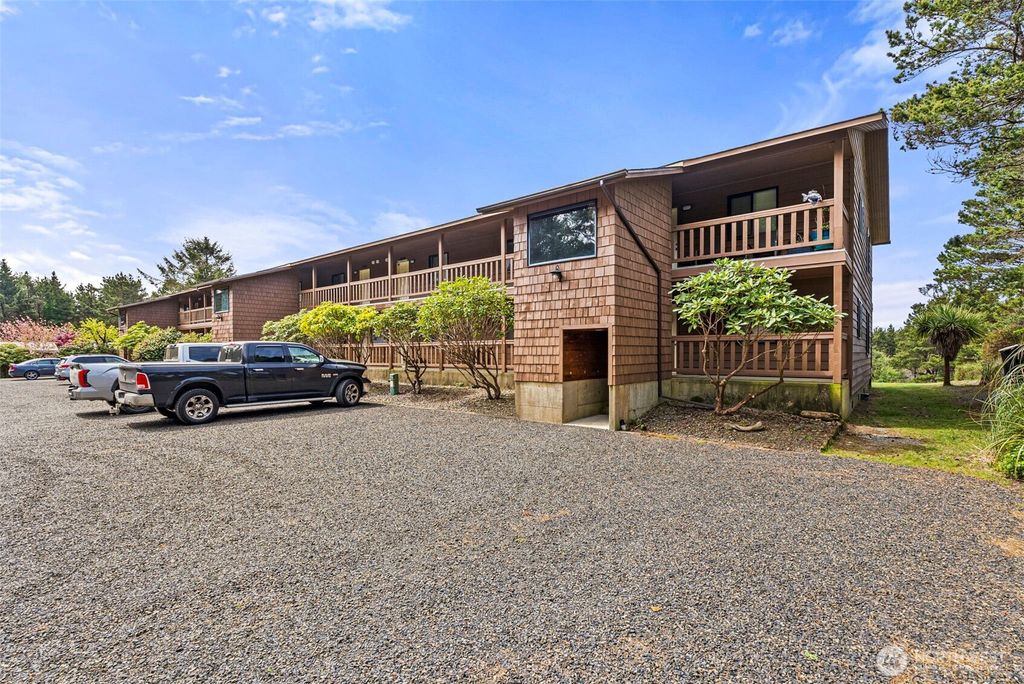 Photo of 2855 S Forrest Street #203, Westport, WA 98595 (MLS # 2520148)