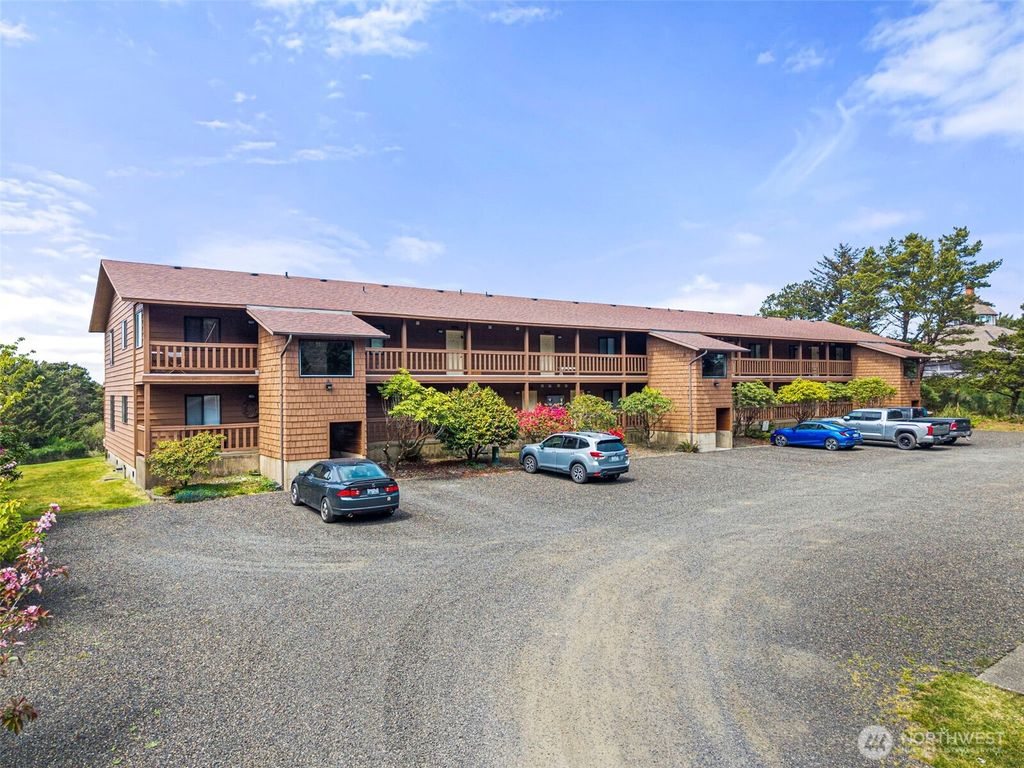 Photo of 2855 S Forrest Street #203, Westport, WA 98595 (MLS # 2520148)