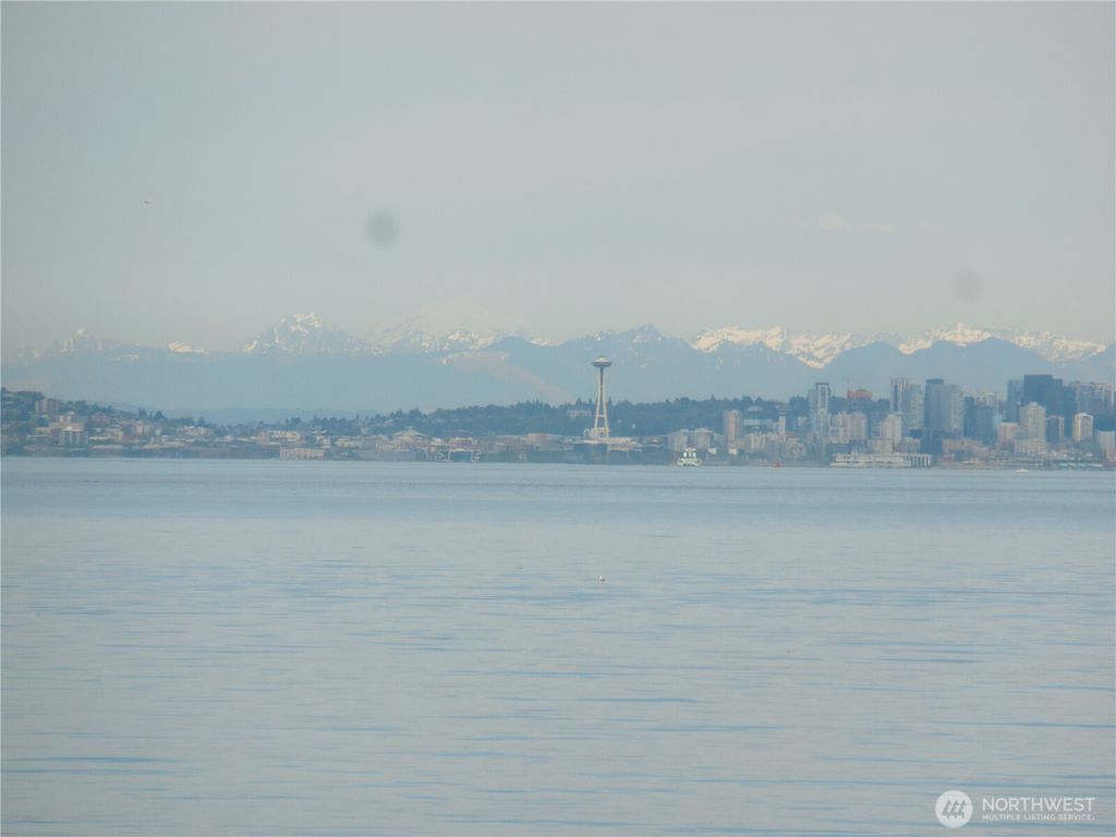 Photo of 1239 Colchester Drive E, Port Orchard, WA 98366 (MLS # 2514301)