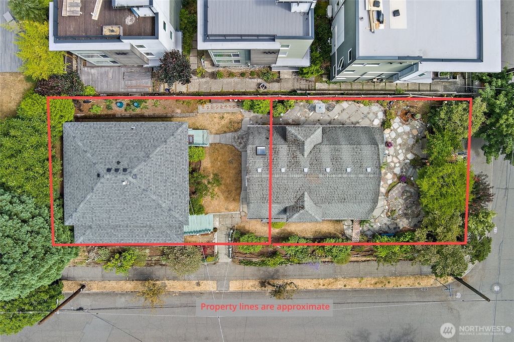 Photo of 2902 S Jackson Street, Seattle, WA 98144 (MLS # 2547949)