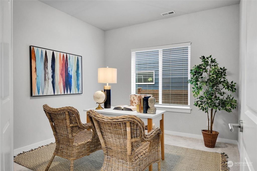 Photo of 14712 28th Avenue W, Lynnwood, WA 98087 (MLS # 2309043)