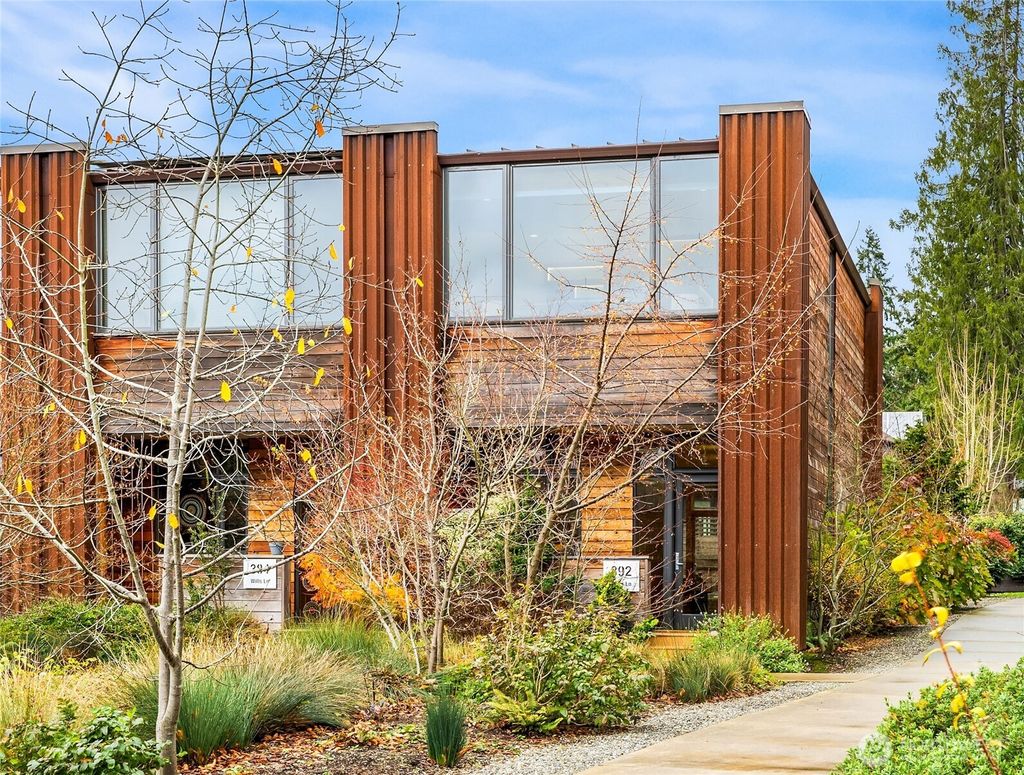 Photo of 392 Wills Lane NW, Bainbridge Island, WA 98110 (MLS # 2458077)