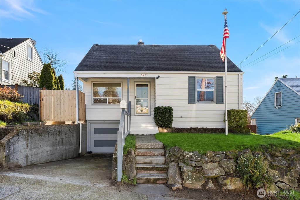 Photo of 347 NW 52nd Street, Seattle, WA 98107 (MLS # 2537165)