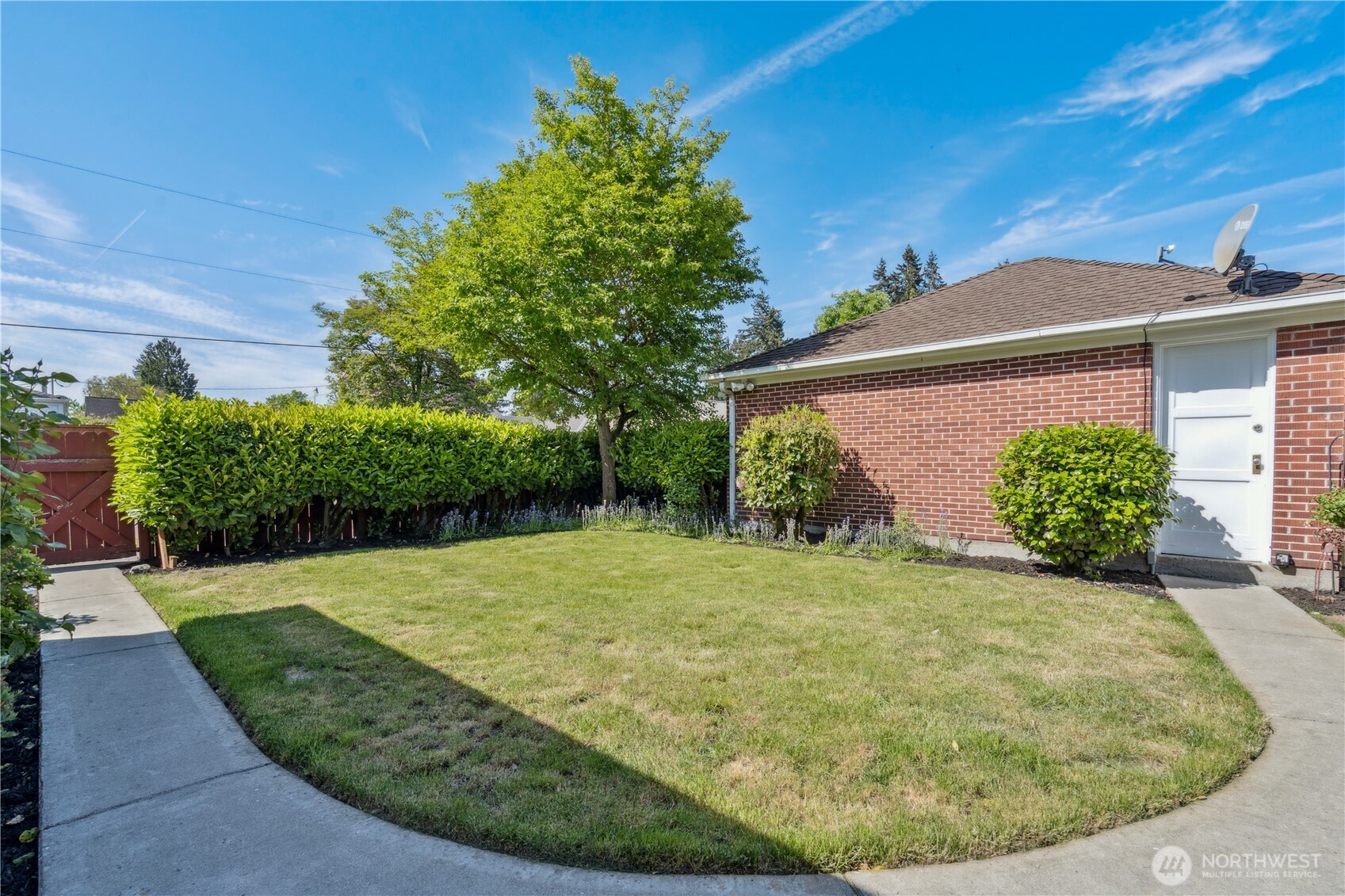 401 Pike Street NE