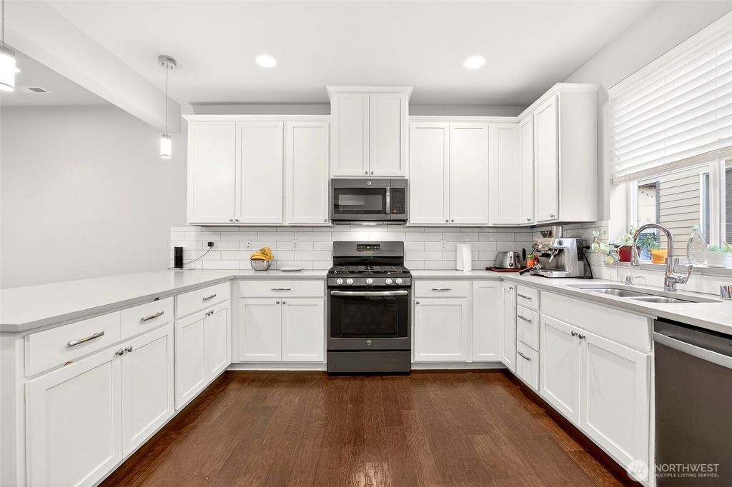 Photo of 22925 79th Place W #B, Edmonds, WA 98026 (MLS # 2494397)