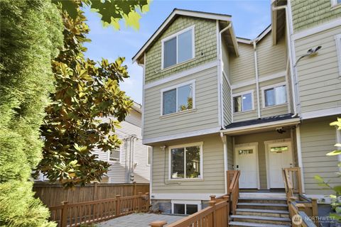 Photo of 12316 33rd Avenue NE #C, Seattle, WA 98125 (MLS # 2535953)