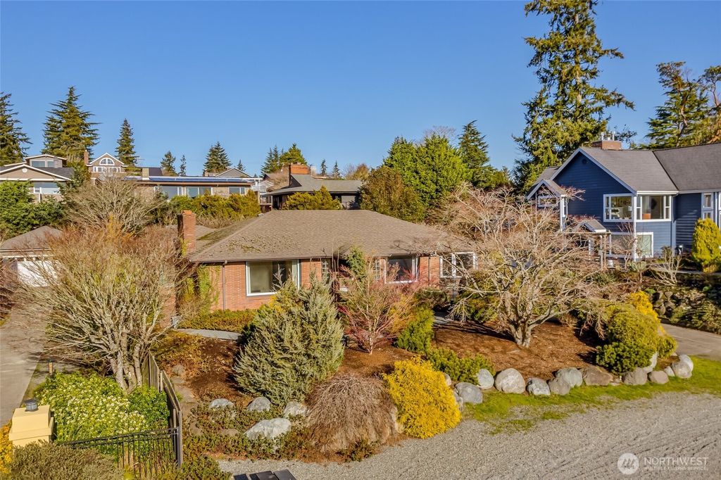 Photo of 10680 Marine View Drive SW, Seattle, WA 98146 (MLS # 2333129)