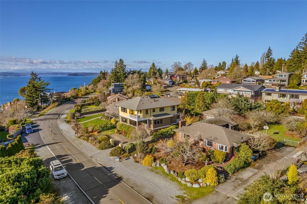 Photo of 10680 Marine View Drive SW, Seattle, WA 98146 (MLS # 2333129)
