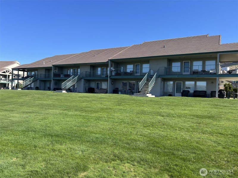 8997 Crescent Bar Road NW C118