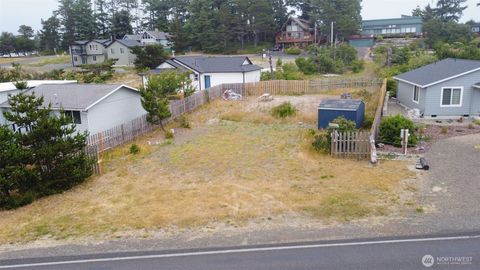 Photo of 31310 I Street, Ocean Park, WA 98640 (MLS # 2402211)