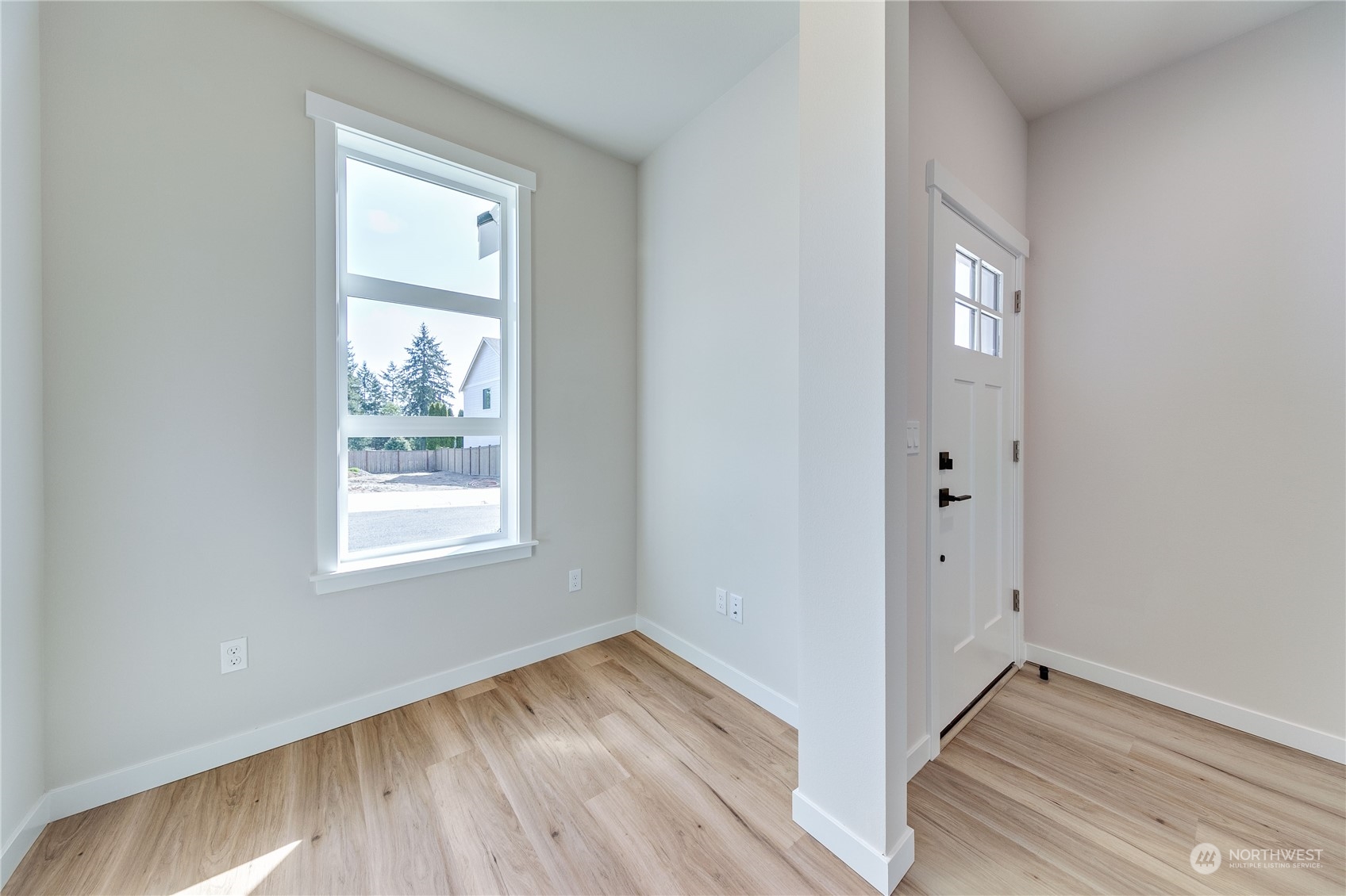 5013 NW Cedarside Loop