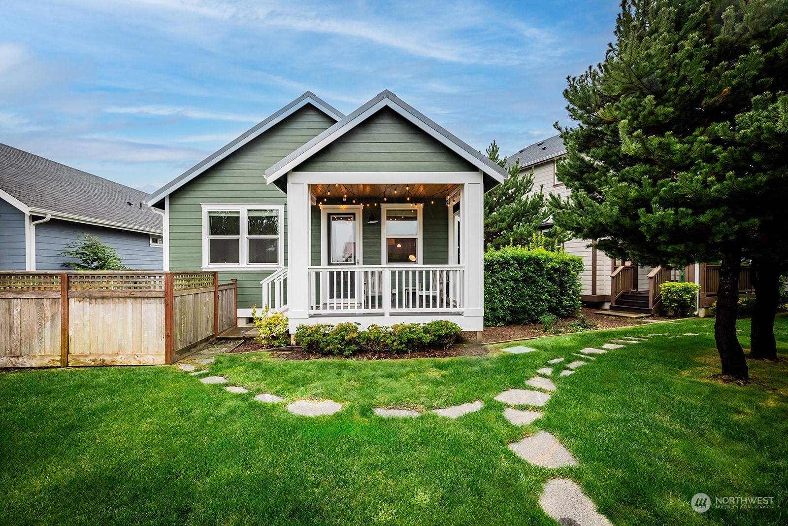 424 Vine Maple Lane SW
