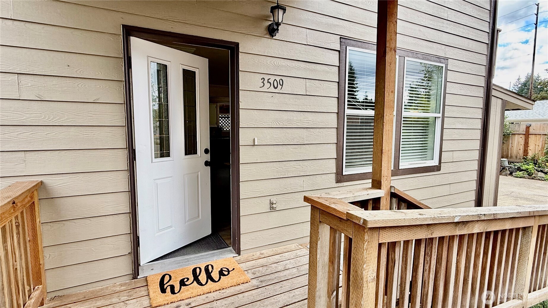 3509 17th Way SE