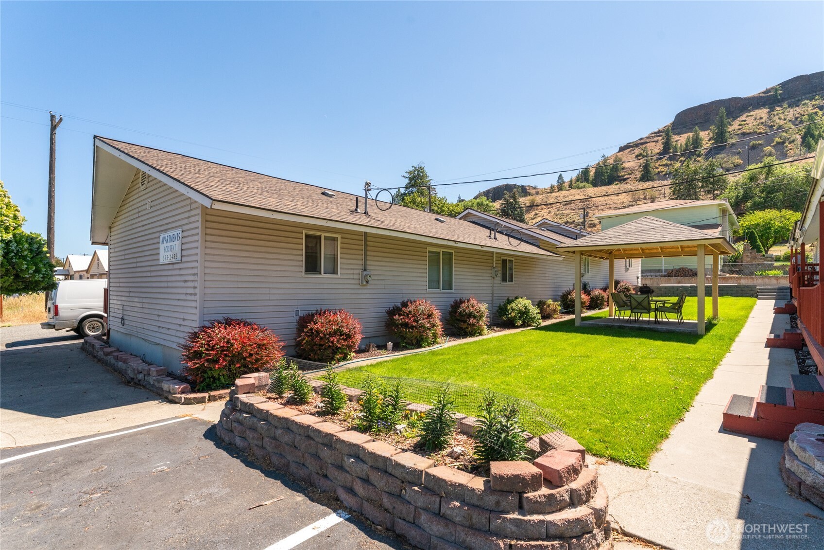 280 E Grand Coulee Avenue