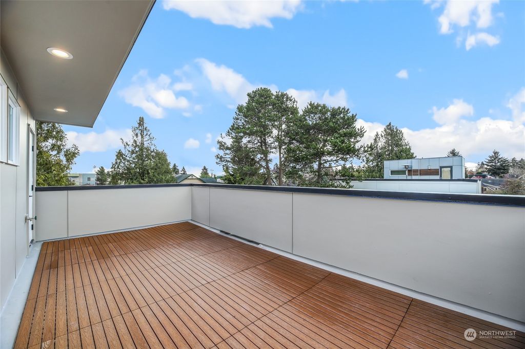 Photo of 1519 A 44th Avenue SW, Seattle, WA 98116 (MLS # 2225937)