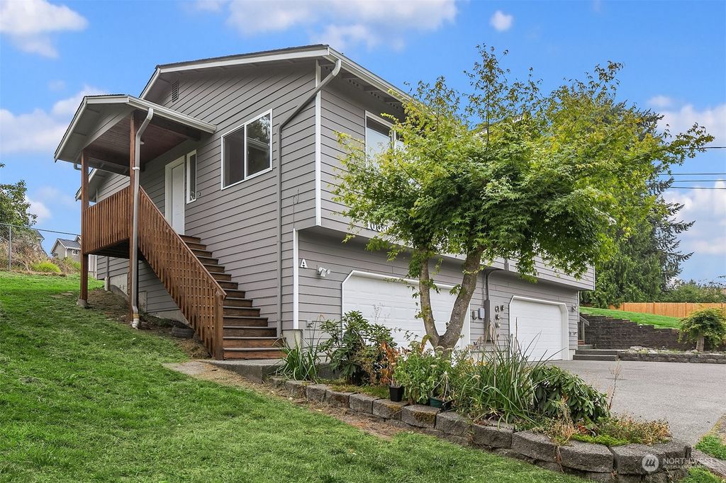 Photo of 10630 S Lake Stevens Road, Lake Stevens, WA 98258 (MLS # 2159772)