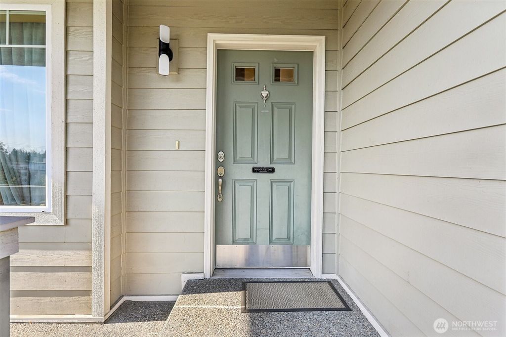 Photo of 1824 23rd Street, Snohomish, WA 98290 (MLS # 2555983)