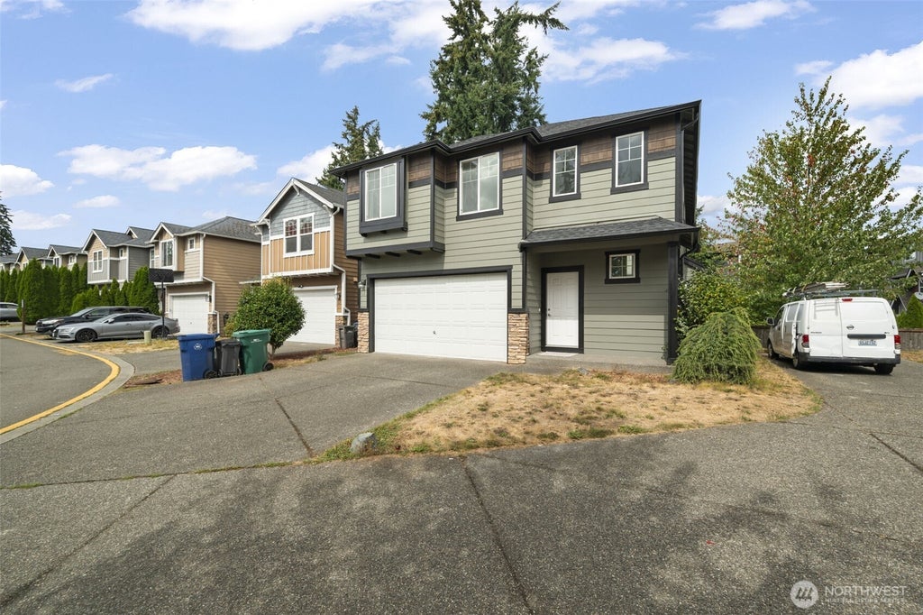 Photo of 907 141st Place SW, Lynnwood, WA 98087 (MLS # 2577689)