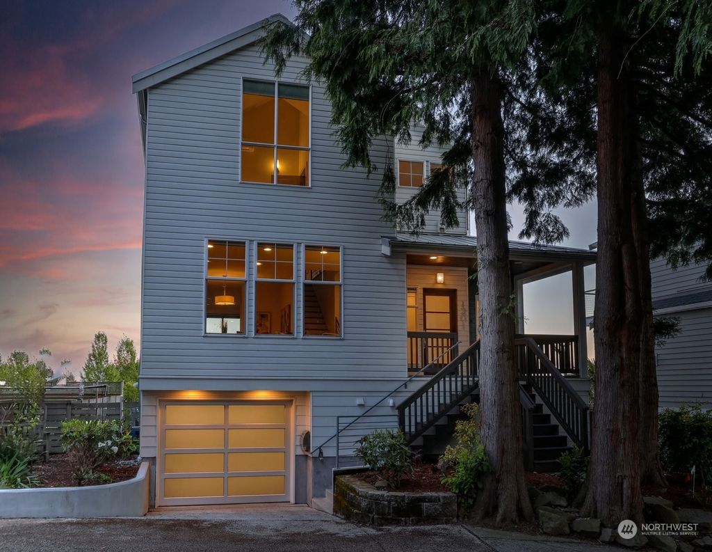 Photo of 1201 NE 88th Street, Seattle, WA 98115 (MLS # 2232459)