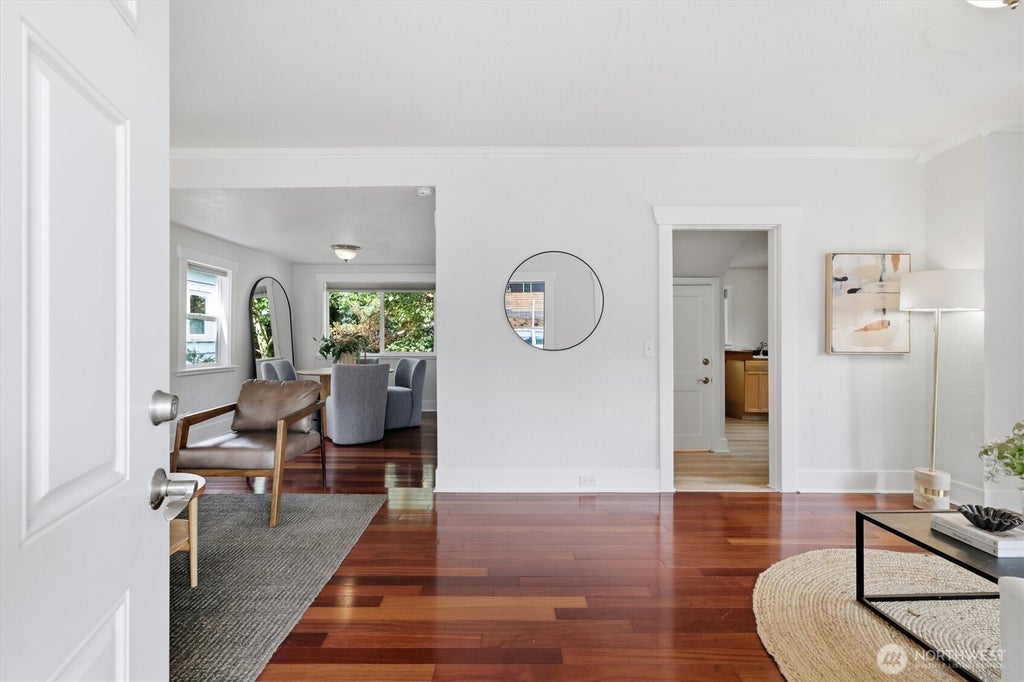 Photo of 626 W Emerson Street, Seattle, WA 98119 (MLS # 2592342)